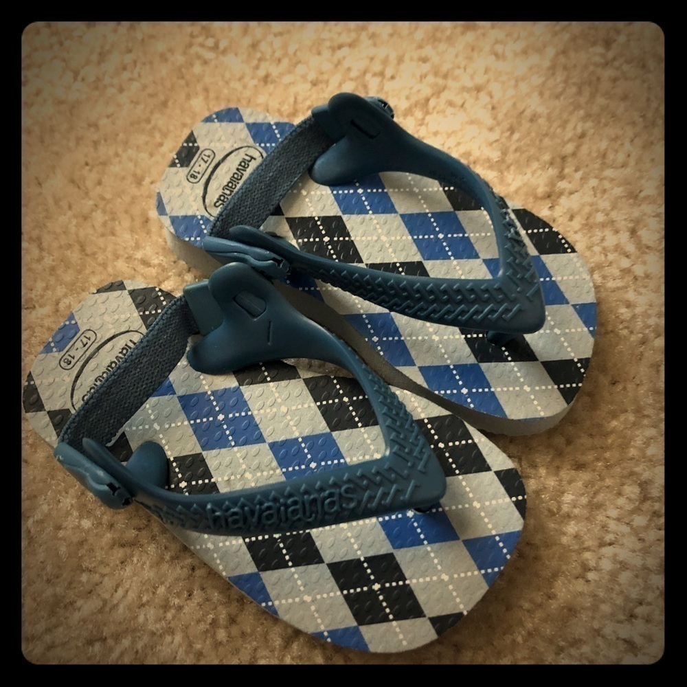 COPY - NWOT Little Boys Havaianas Flip-Flops!